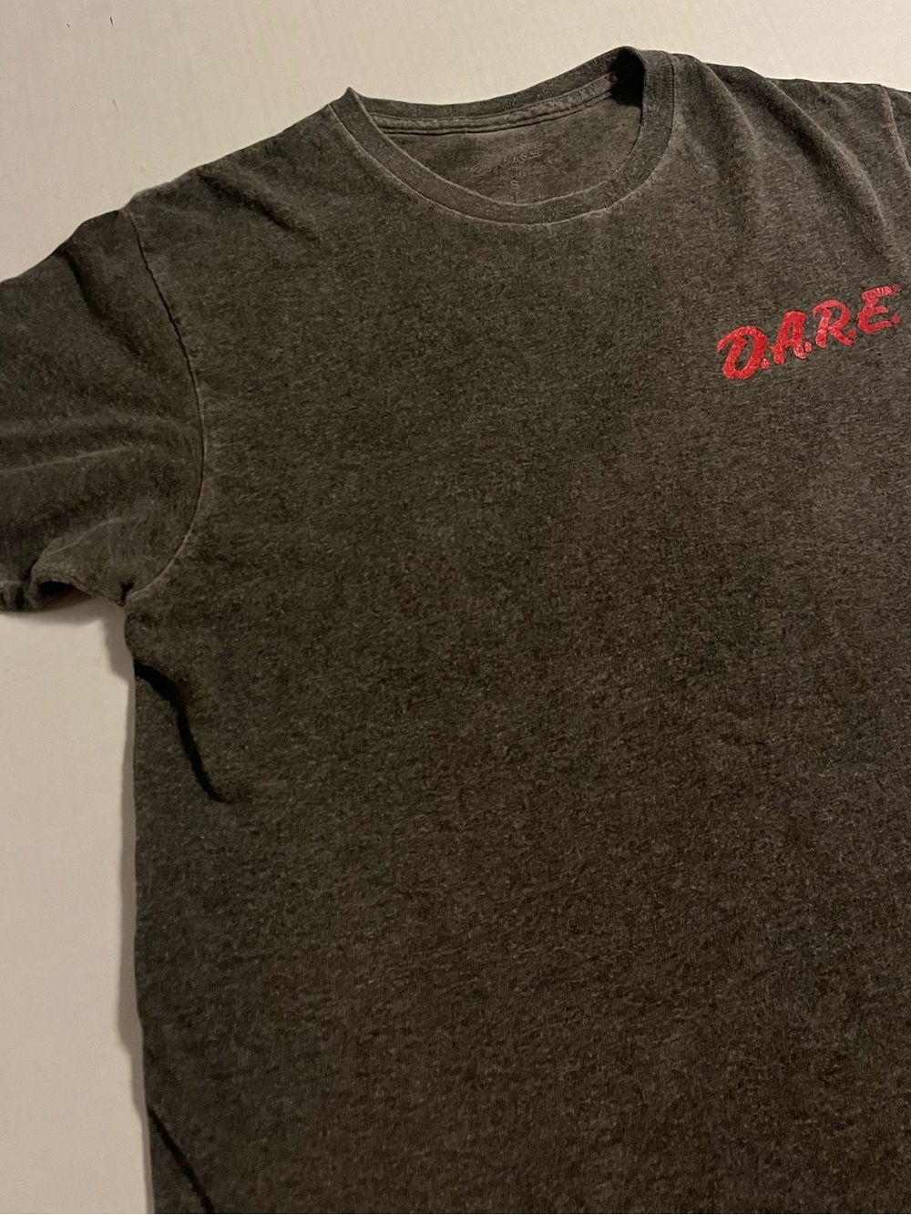 DARE Official Logo Distressed Anti Drug T-Shirt SMALL School Police Education - Picture 6 of 8